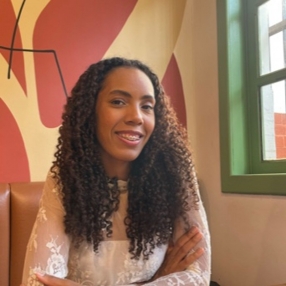 Eliane, Babá em Vila Velha