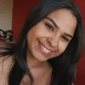 Adrielly, Babá em São Lourenço da Mata
