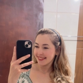Leticia, Babá em Joinville