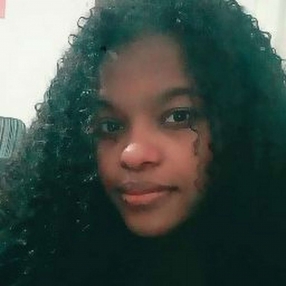 Debroana, Babá em Cataguases