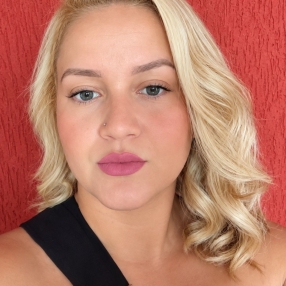 Clara Patrícia Oliveira, Babá em Ribeirão das Neves