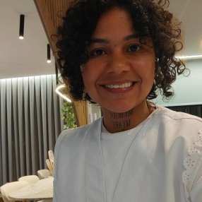 Professora Noélia Ándrade, Babá em Camboriú