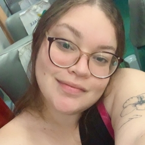 Ana, Babá em Vila Velha
