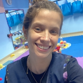 Jenifer, Babysitter in São Paulo