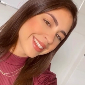 POLYANA, Babá em São José dos Pinhais
