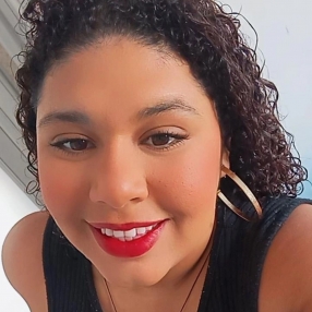 Victoria, Babá em Extremoz