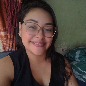 Stefany, Babá em Sacramento