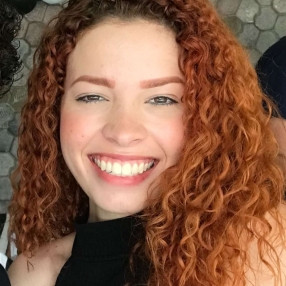 Laysa, Babá em Nova Friburgo