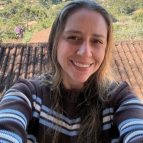 Roberta, Babá em Jundiaí