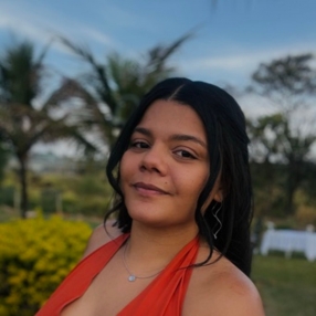 Eduarda, Babá em Brasília