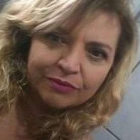 Silvia, Babá em Balneário Gaivota