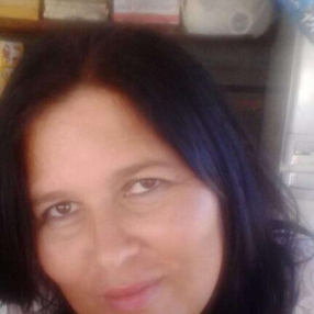 Fernanda, Babá em Luziânia