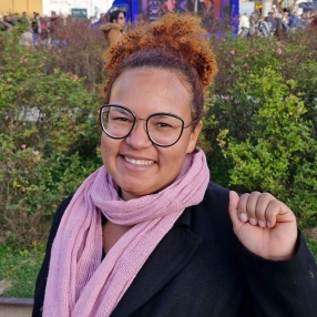 Enedina, Babysitter in Votorantim