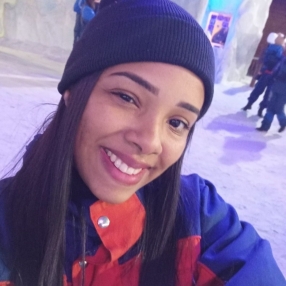 Cassandra, Babá em Gramado