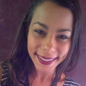 Jheneffer, Babá em Matinhos