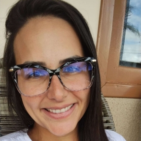Luana, Babá em Montenegro