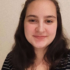 Babysitter Mariana in Brasília