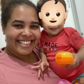 Iasmim, Babysitter in Recife