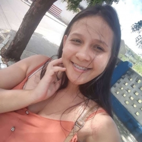 Flávia, Babá em Brumado