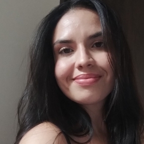 Luana, Babá em Marília