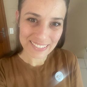 Valdriane, Babá em Pinhais