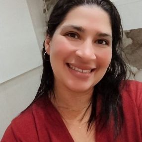 Juliane, Babá em Ferraz de Vasconcelos