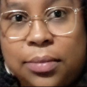 Adriana, Babysitter in Volta Redonda