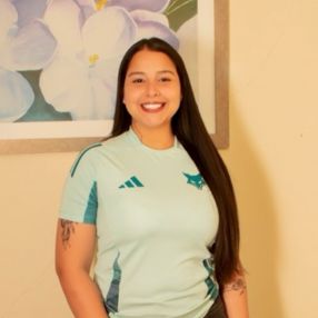 Clara, Babá em Pará de Minas