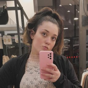 Nicole, Babá em Três Coroas