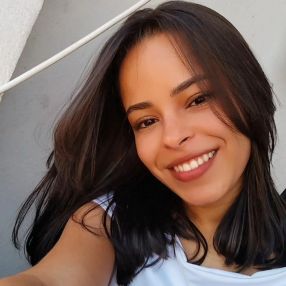 Emilly, Babysitter in Cruz das Almas