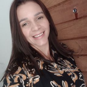 Amanda, Babá em Caruaru