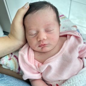Tamíris, Família em Belo Oriente