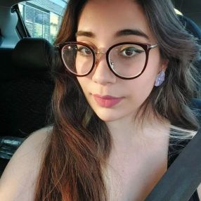 Carolina Ramos de Oliveira e, Babysitter in Uberlândia