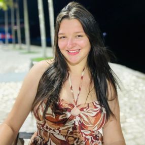 Larissa, Babá em Moju