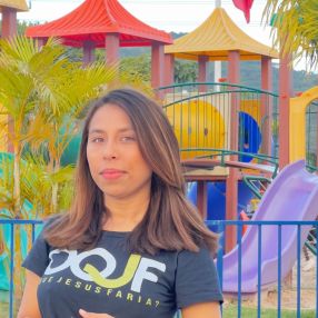 Tatiane, Babá em Porto Belo