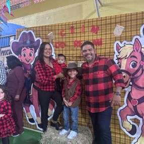 Thayse, Família em Maricá