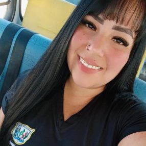 Larissa, Babá em Lages