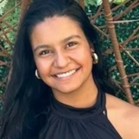 Amanda, Babá em Campo Largo