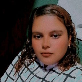 Kelly, Babá em Curvelo