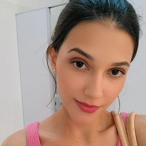 Mayara, Babá em Mogi Mirim