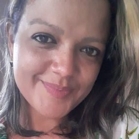 DAYANE, Babá em Montes Claros
