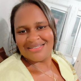 Nilvania, Babá em Alagoinhas