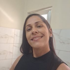 Adriana, Babá em Niterói