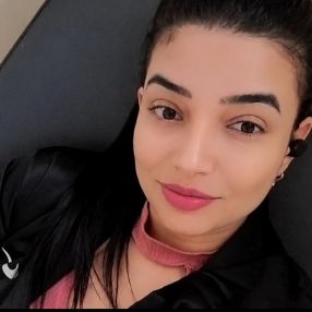 Sandra, Babá em Patos de Minas