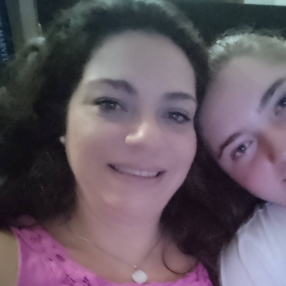 Karine, Babá em Caraguatatuba