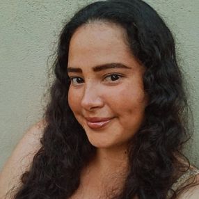Leandra, Babá em Ourinhos