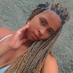 Carolina, Babá em Nova Iguaçu