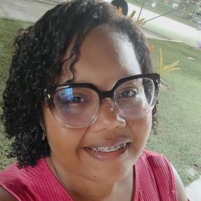 Ana Flávia, Babá em Camaçari