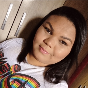 Dominique, Babá em Barueri