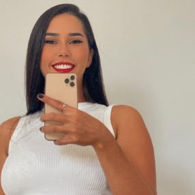 Joyce, Babá em Valparaíso de Goiás